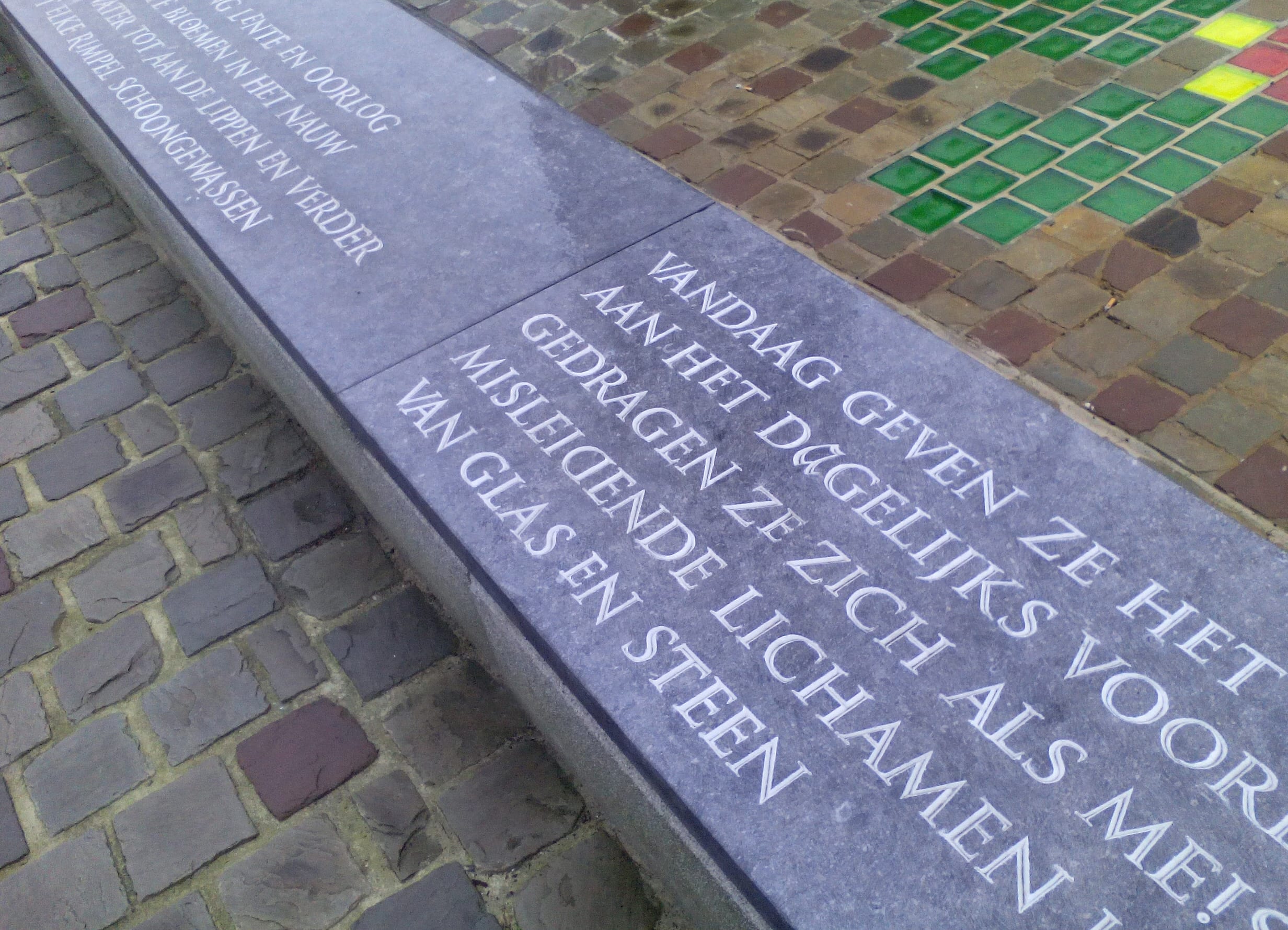 Letterkappers_be , monument, poëzie in steen